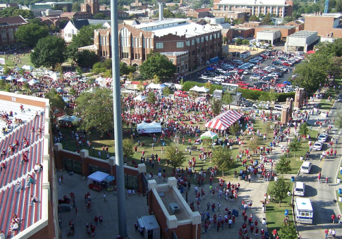 The Best Football Tailgating Spots in Nashville, Tennessee